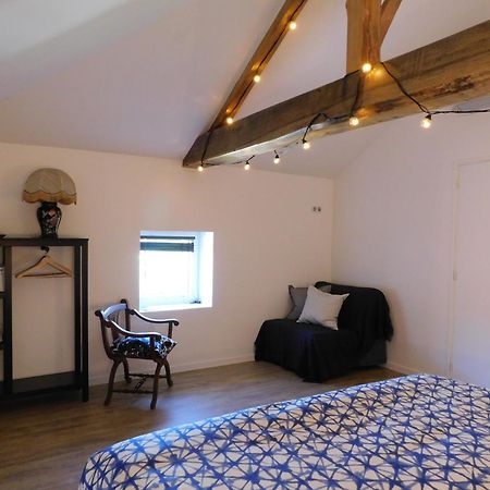 ลา แมซง เดอ โปล แอนด์ มาร์โก Bed & Breakfast Chateauneuf-de-Galaure ภายนอก รูปภาพ