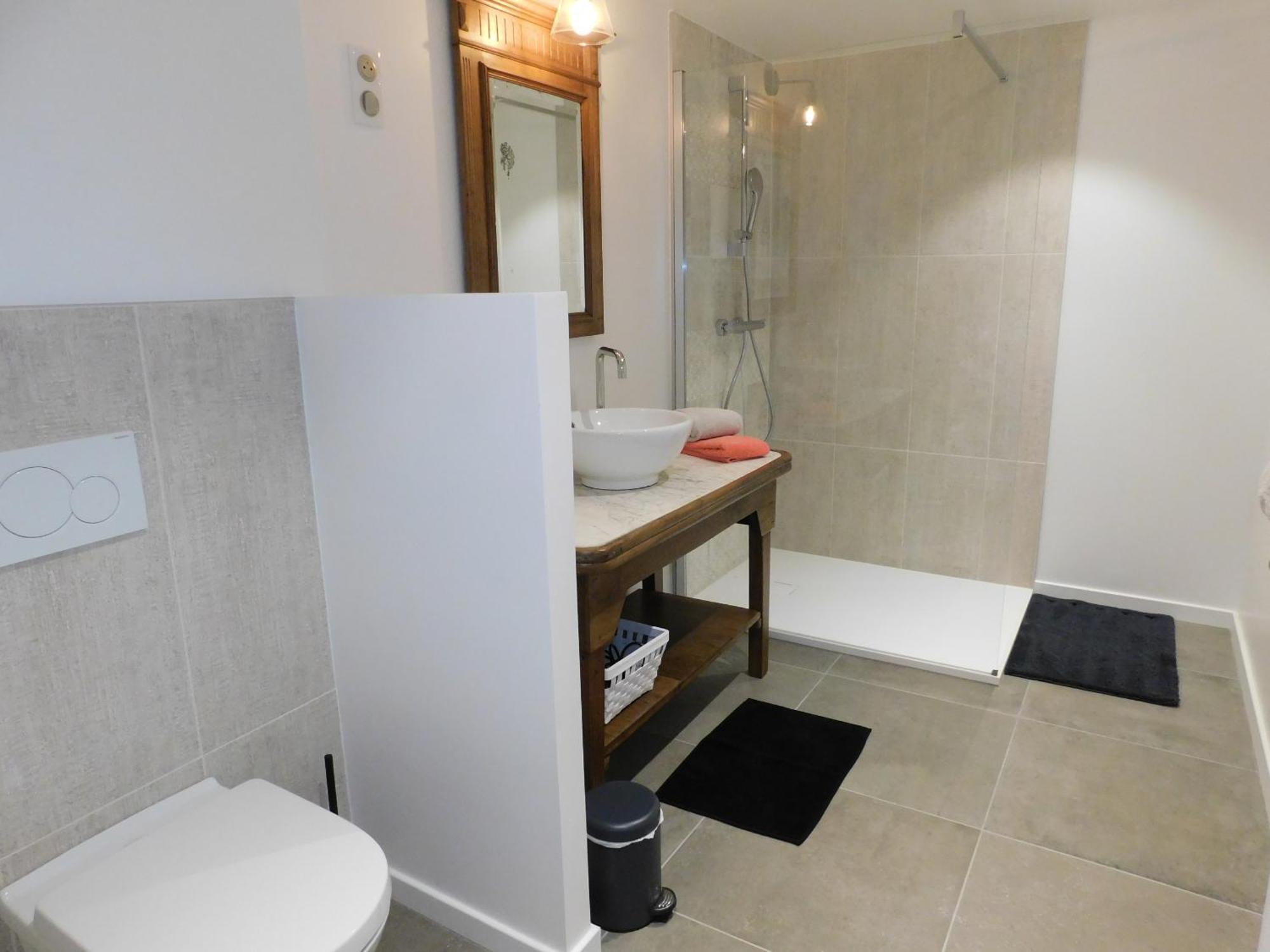 ลา แมซง เดอ โปล แอนด์ มาร์โก Bed & Breakfast Chateauneuf-de-Galaure ภายนอก รูปภาพ