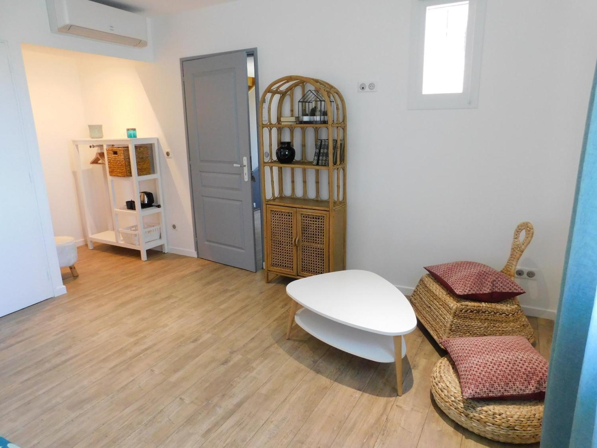 ลา แมซง เดอ โปล แอนด์ มาร์โก Bed & Breakfast Chateauneuf-de-Galaure ภายนอก รูปภาพ